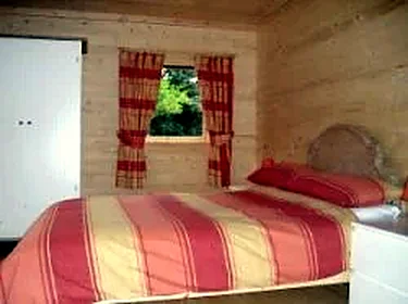 Pine Lodge East bedroom
