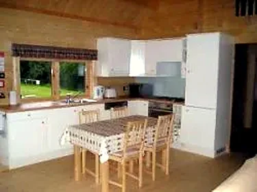 Pine Lodge East kitchen